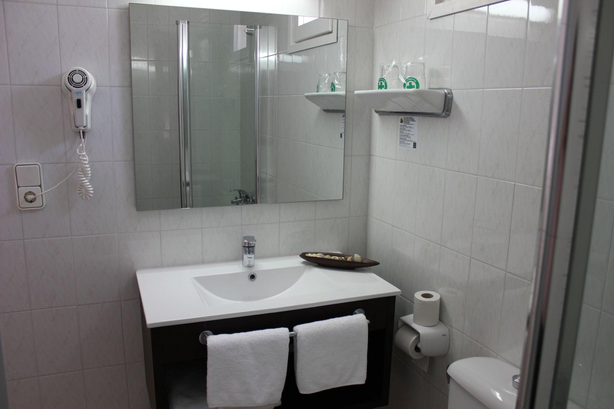 Rvhotels Avenida 2*